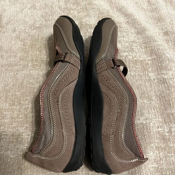 Clarks Cloudstepper Brown Flats - Picture 6 of 9